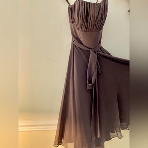 Such flattering, beautiful couture XS brown midi dress
